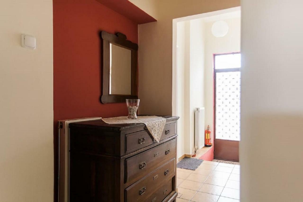Appartamento House With Yard Subway 5Min Walk Atene Esterno foto