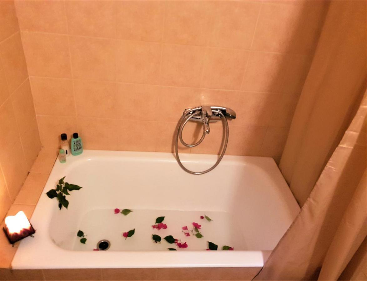 Appartamento House With Yard Subway 5Min Walk Atene Esterno foto