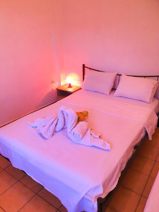 Appartamento House With Yard Subway 5Min Walk Atene Esterno foto