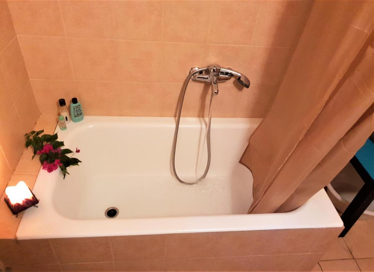 Appartamento House With Yard Subway 5Min Walk Atene Esterno foto